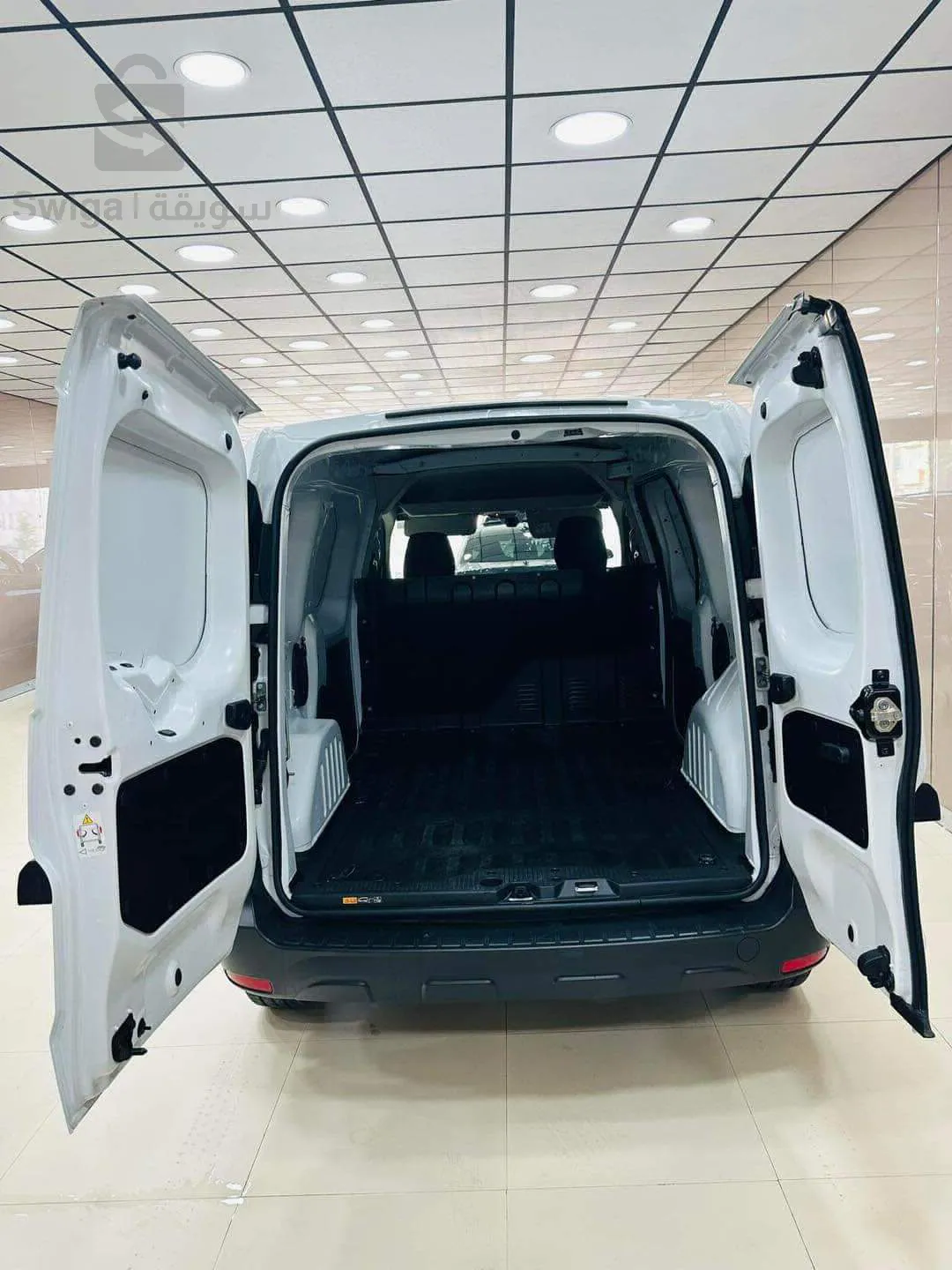 RENAULT        EXPRESS