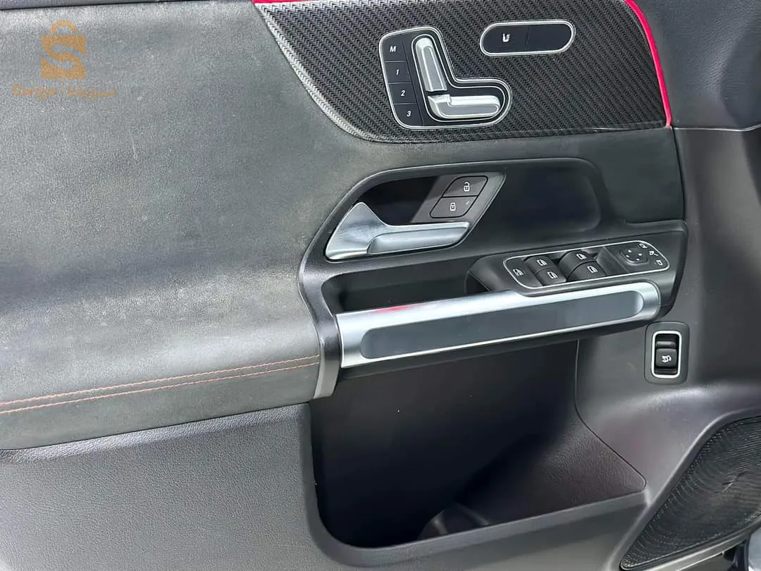 Mercedes Benz GLB 2021