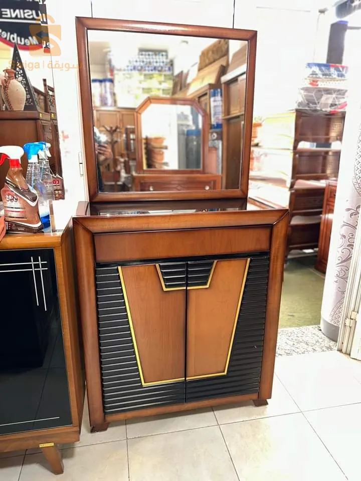 خزانة احذية