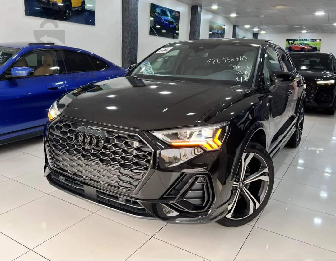 AUDI Q3 S Line