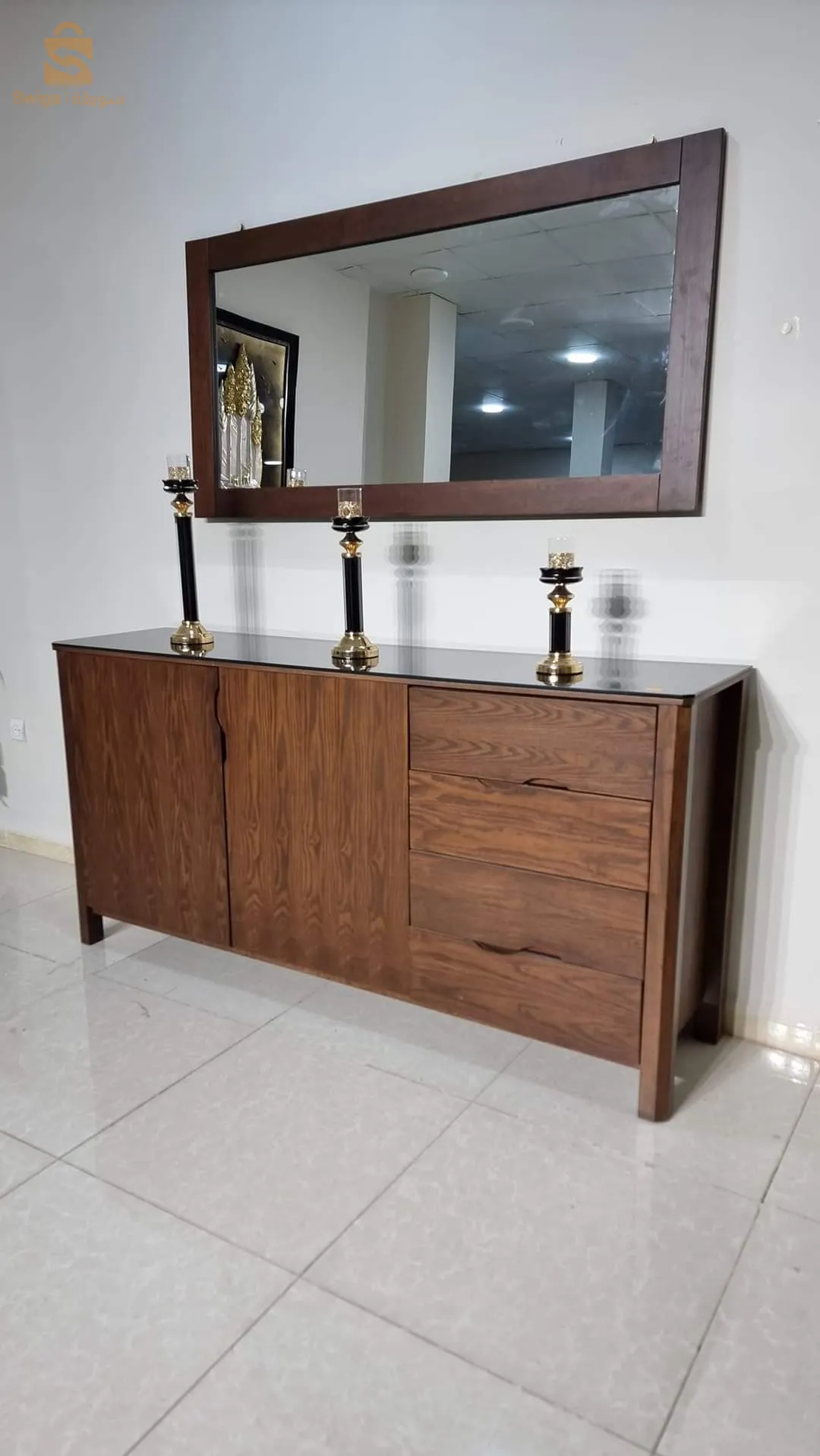 خزانة جانبية+ مرآة