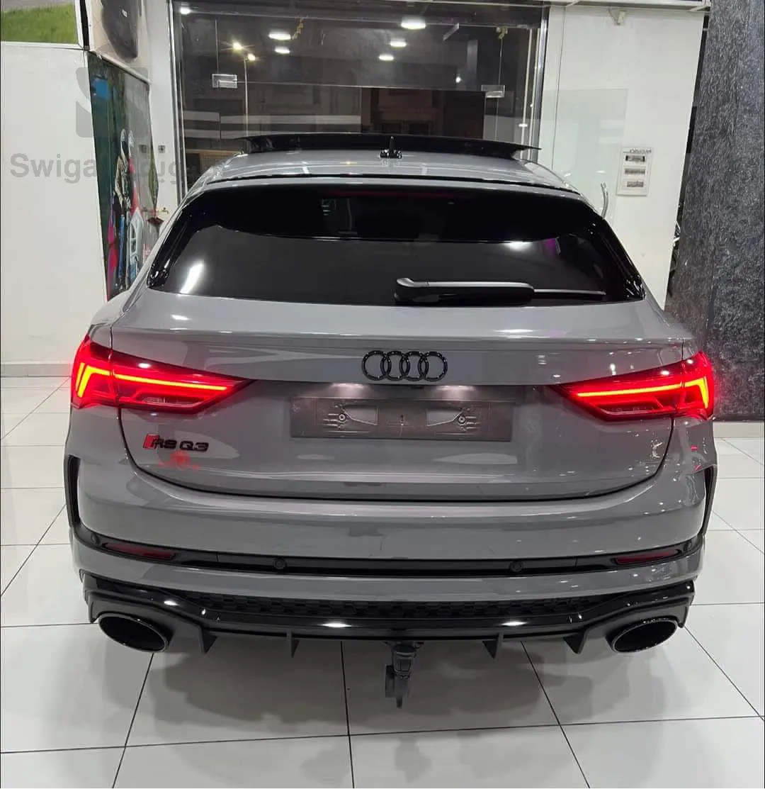 Audi RSQ3 SPORT