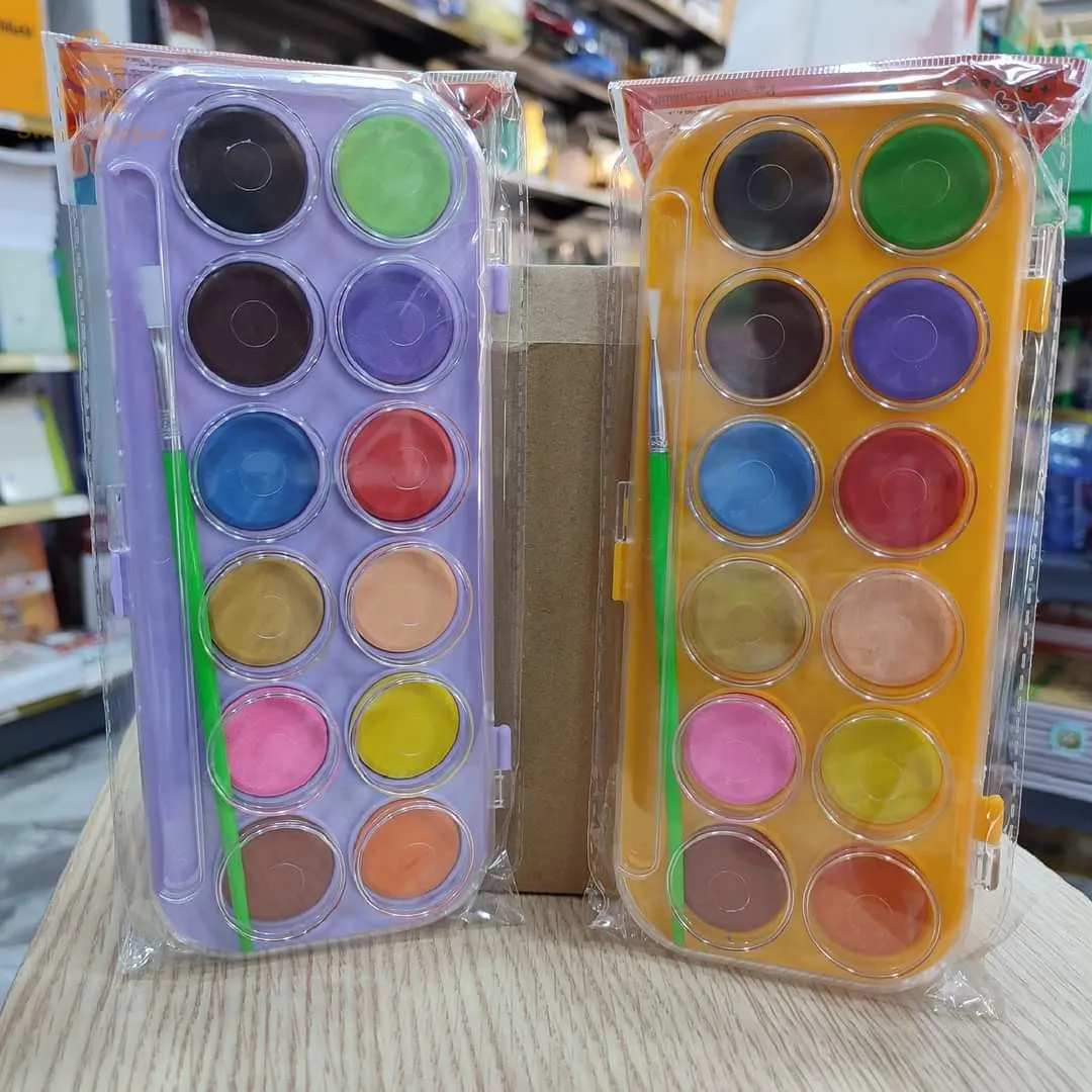 أدوات مدرسية