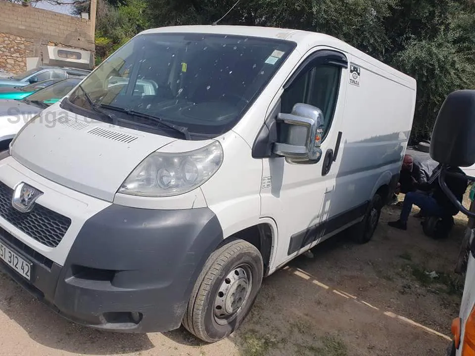 PEUGEOT BOXER