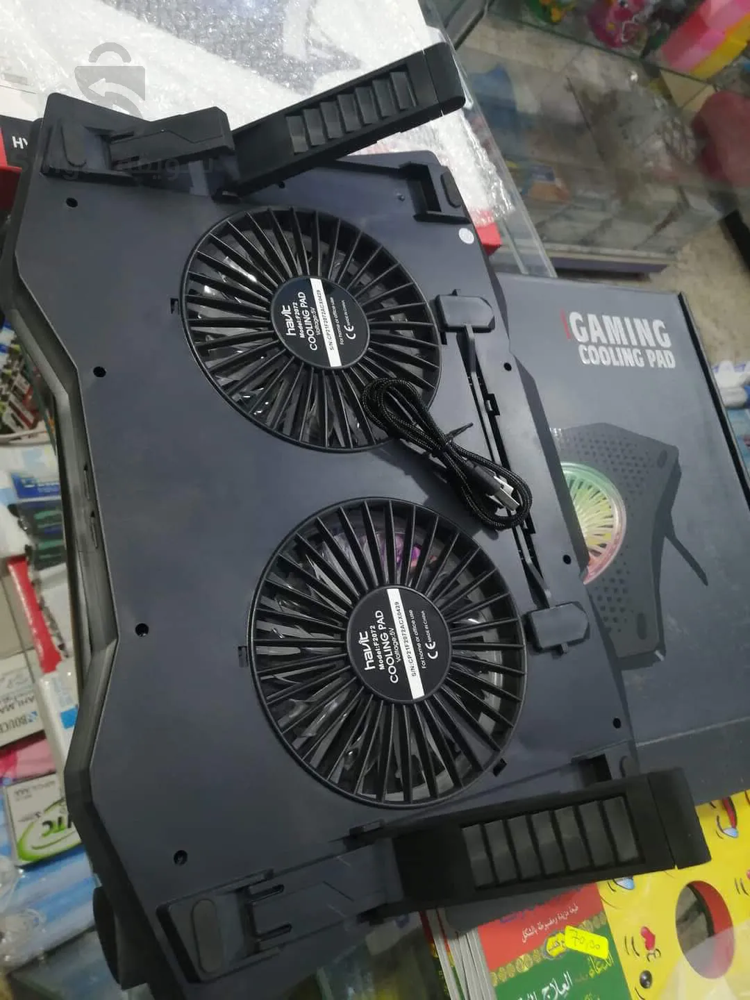 Table pour ordinateur portable avec ventilateur de refroidissement