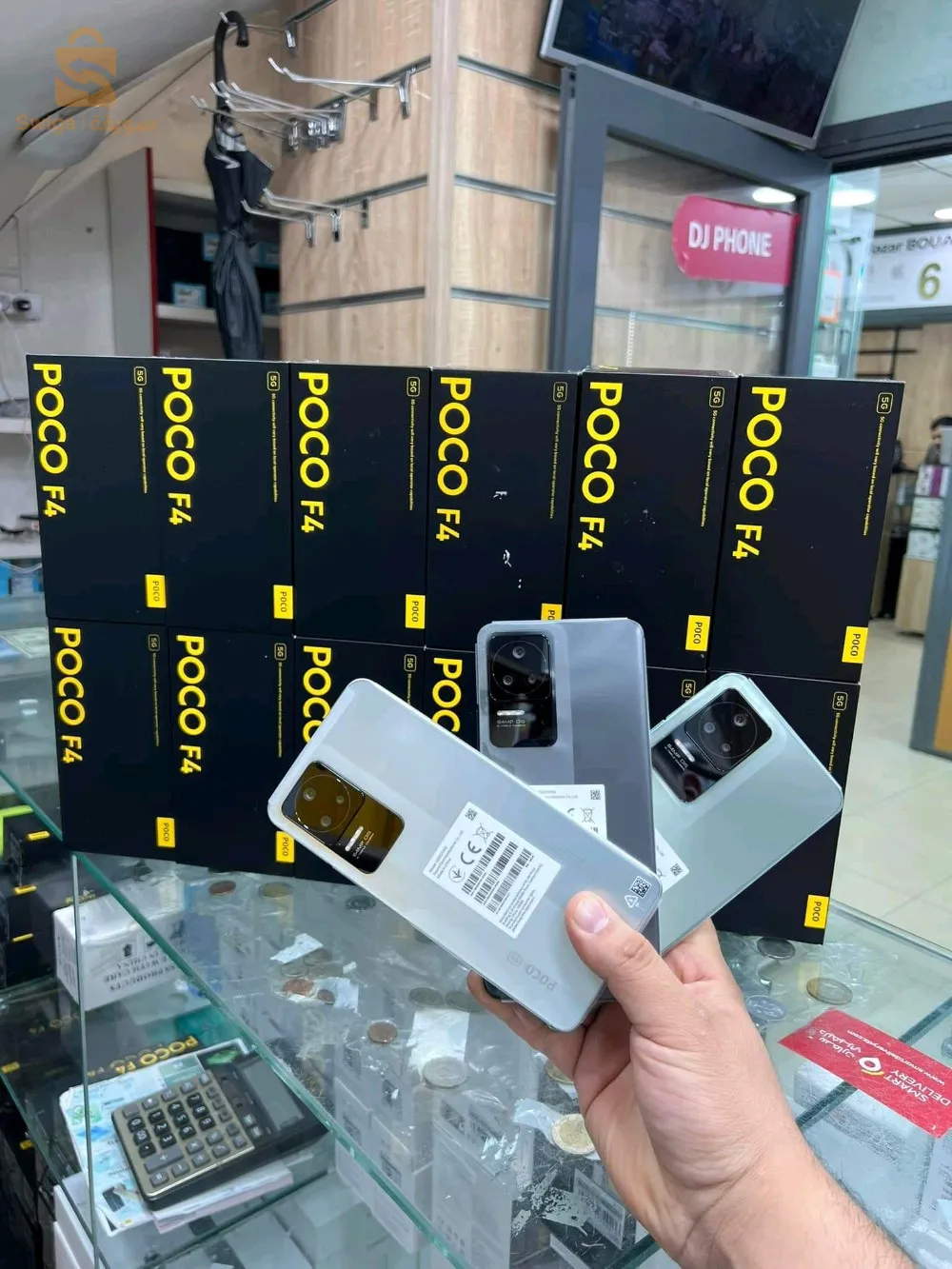 Poco F4