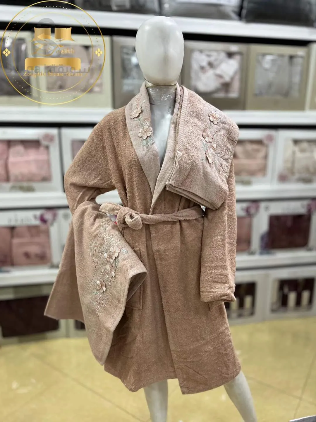 رداء حمام نسائي