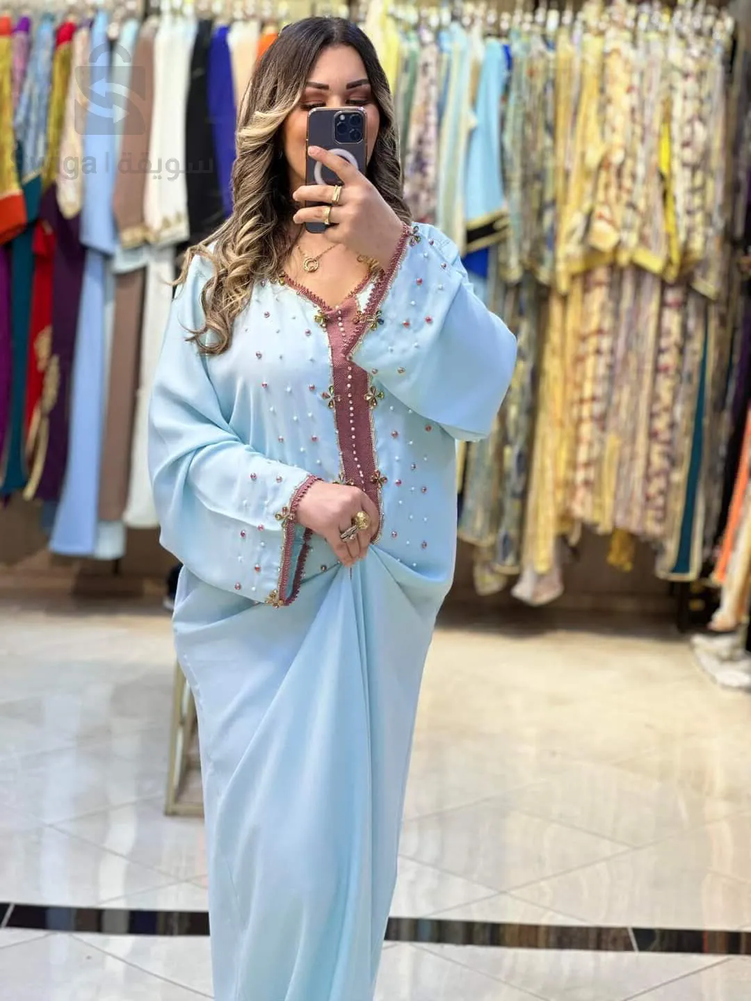 djellaba de hôtesse