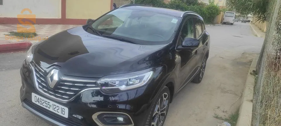 Renault Kadjar Safia machia 18000 km full options moteur 13 140 CV boite automatique