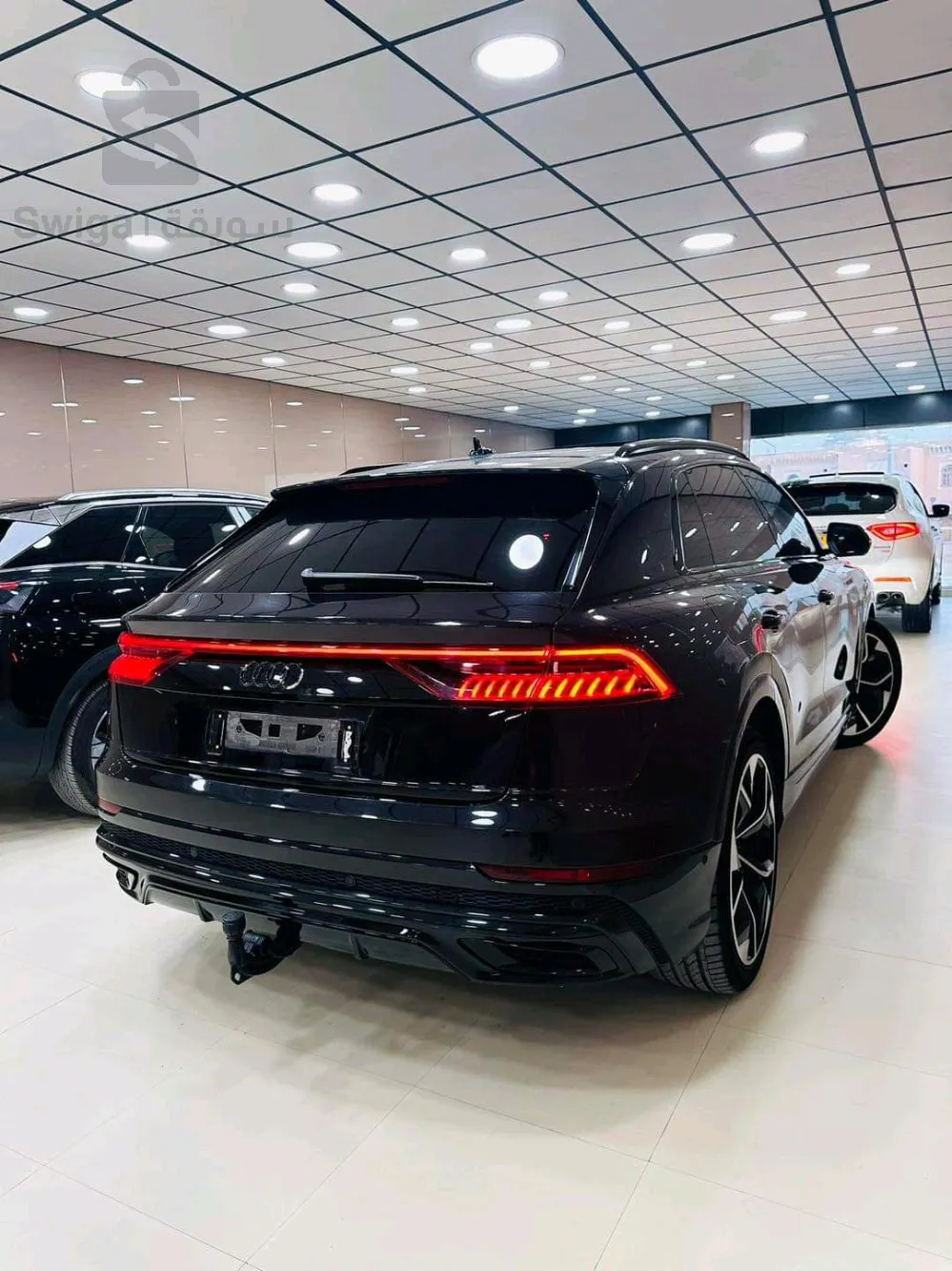 AUDI          Q 8