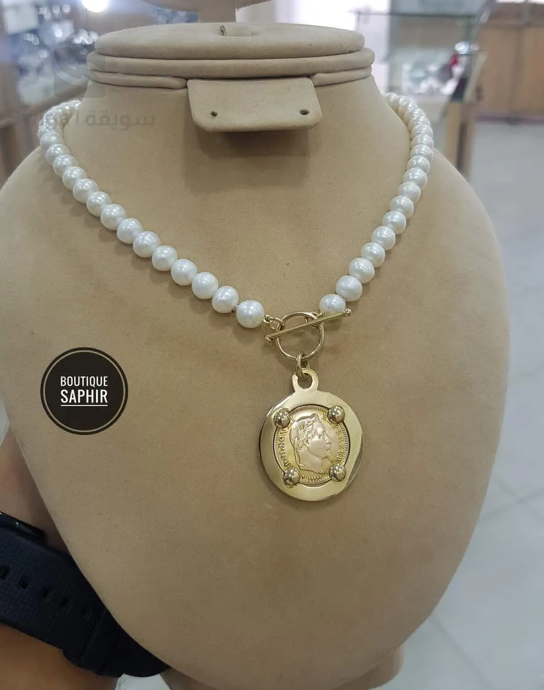 قلادة زينة نساء ذهب