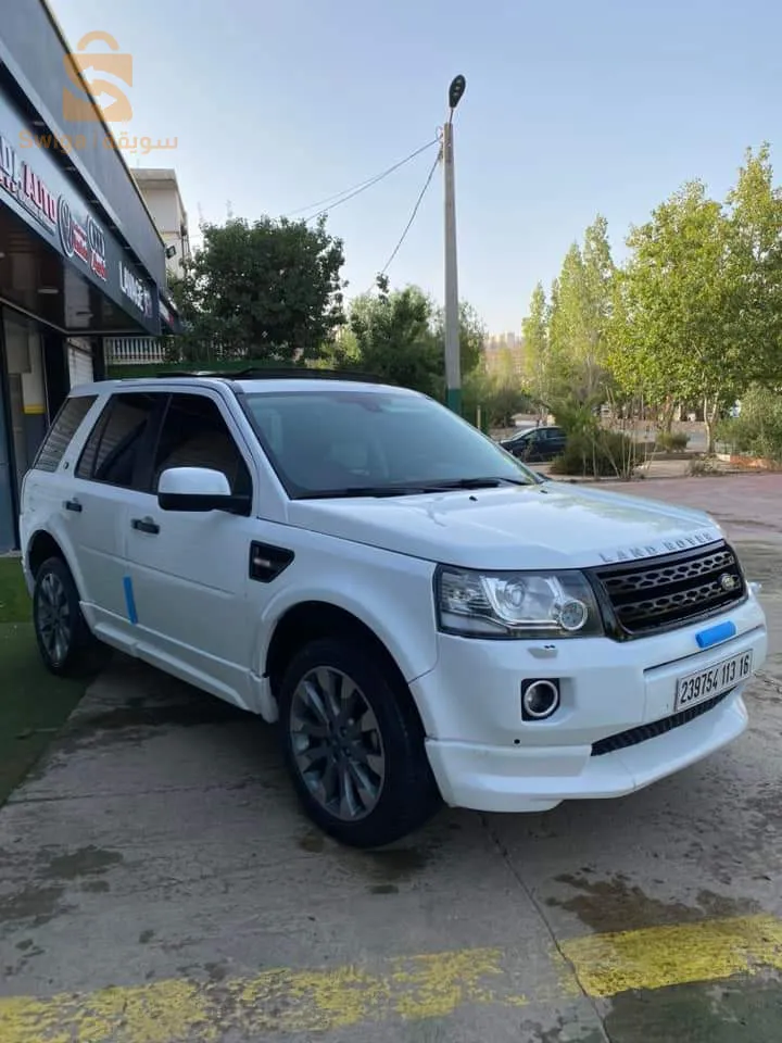 LAND ROVER