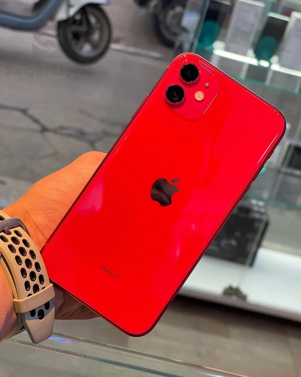 iPhone 11