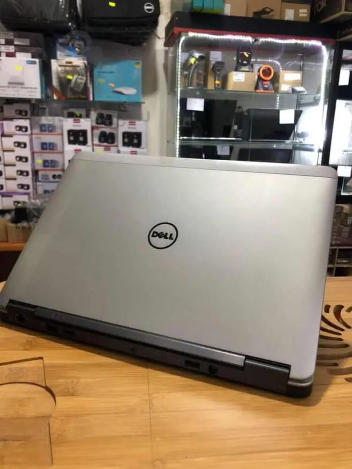 كمبيوتر محمول dell