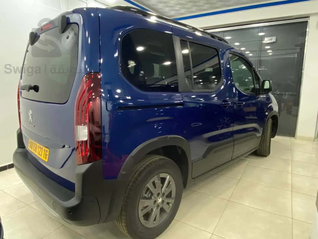 Peugeot RIFTER 2023