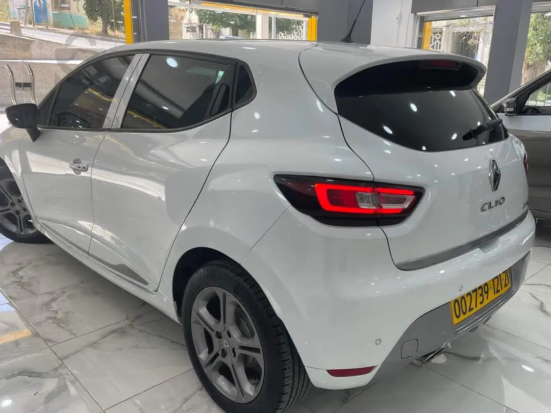 Clio gtline 2021