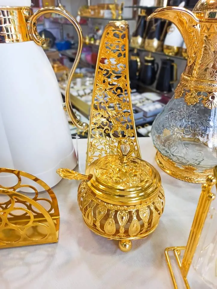 اطقم القهوة والشاي والعصير