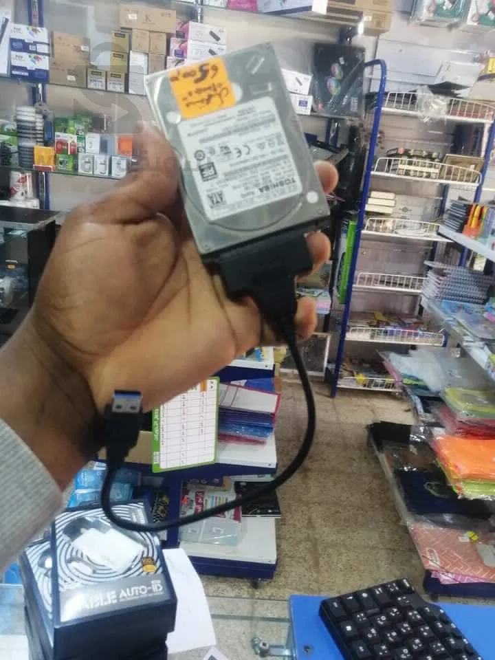 كابل قارئ الأقراص الصلبة