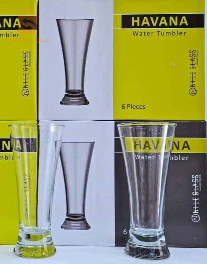 أكواب زجاج (كؤوس)
