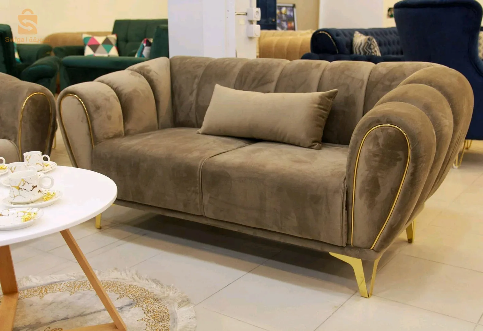 نعرض عليكم أجمل صالونات عصرية بأسعار تنافسية معليكم الا زيارة صفحتنا اثاث العلمة