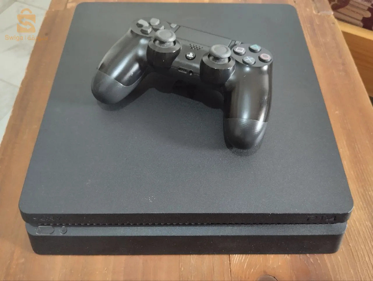 ps4 Slim 500gb with cd GOW 4