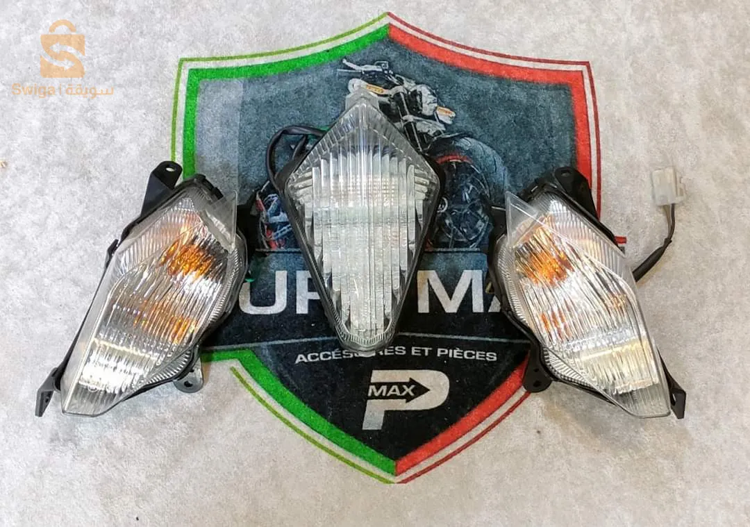 clignotant feux arr pour tmax 530