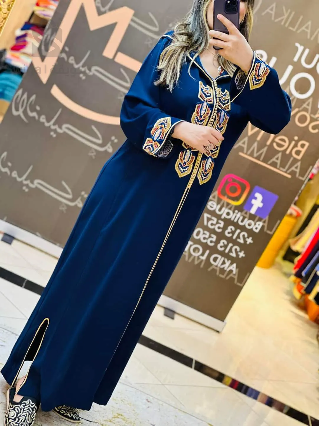 جلابة مطرزة