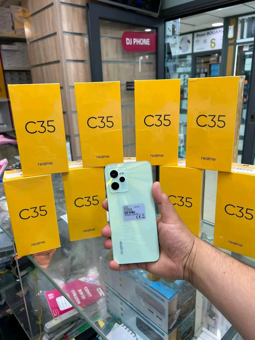 Realme C35