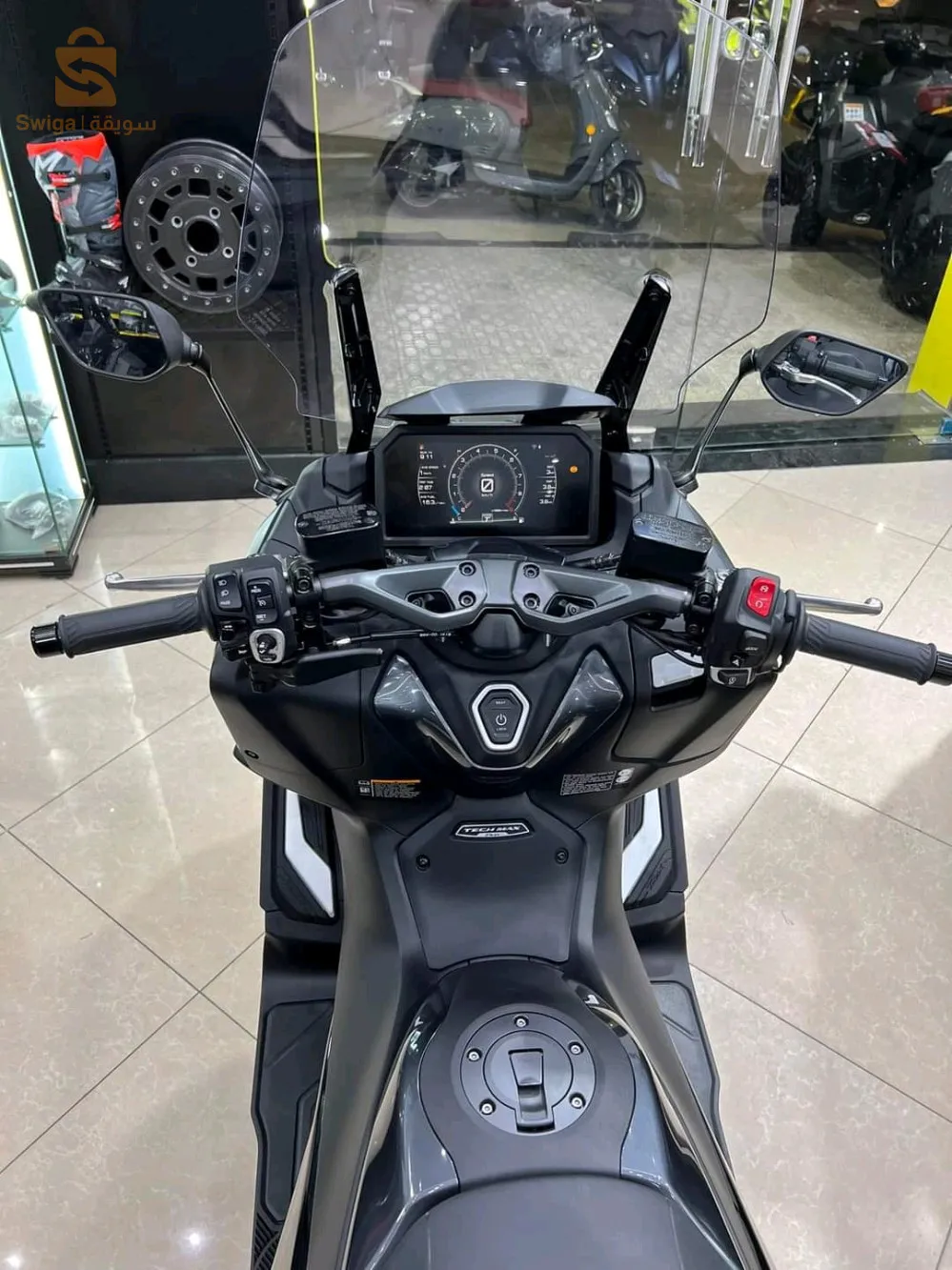 YAMAHA TMAX 560