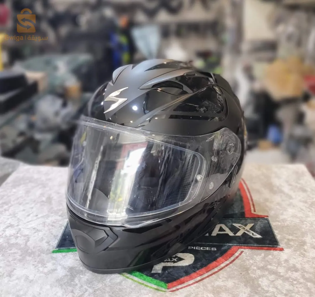 casque scorpion noir