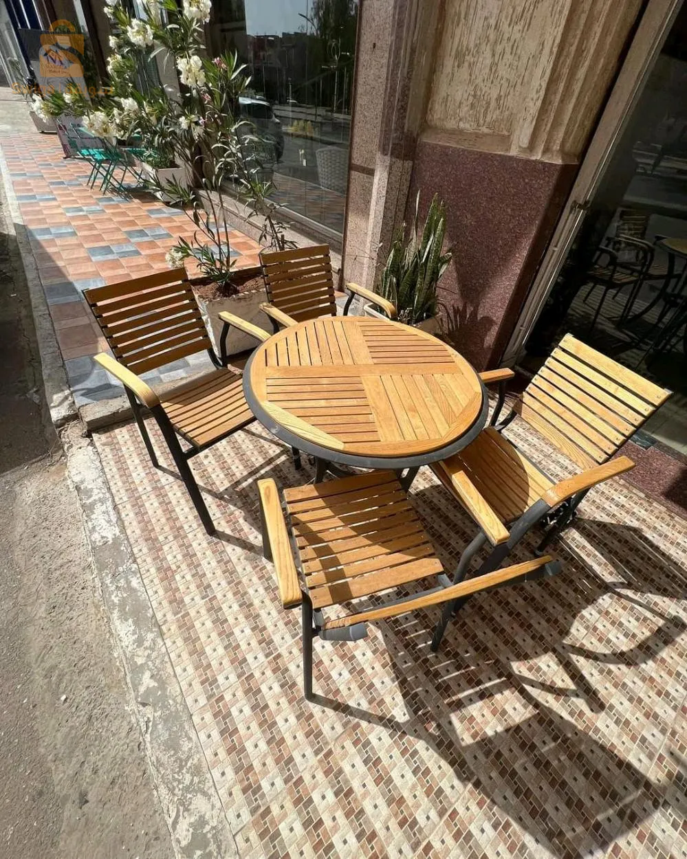 طاولة حديقة