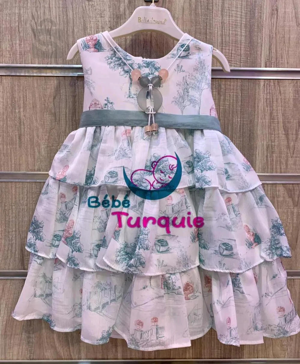 ملابس أطفال