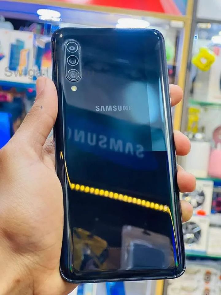 Samsung A90