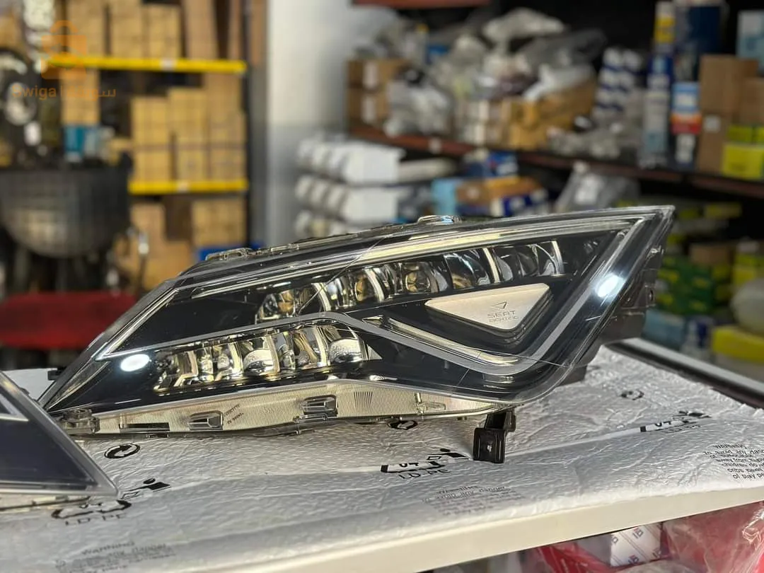 فانوس امامي ليون 2017_2020 اصلي مقعد