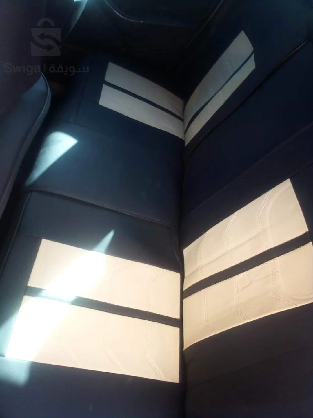 Des housses de siège de voiture de bonne qualité.