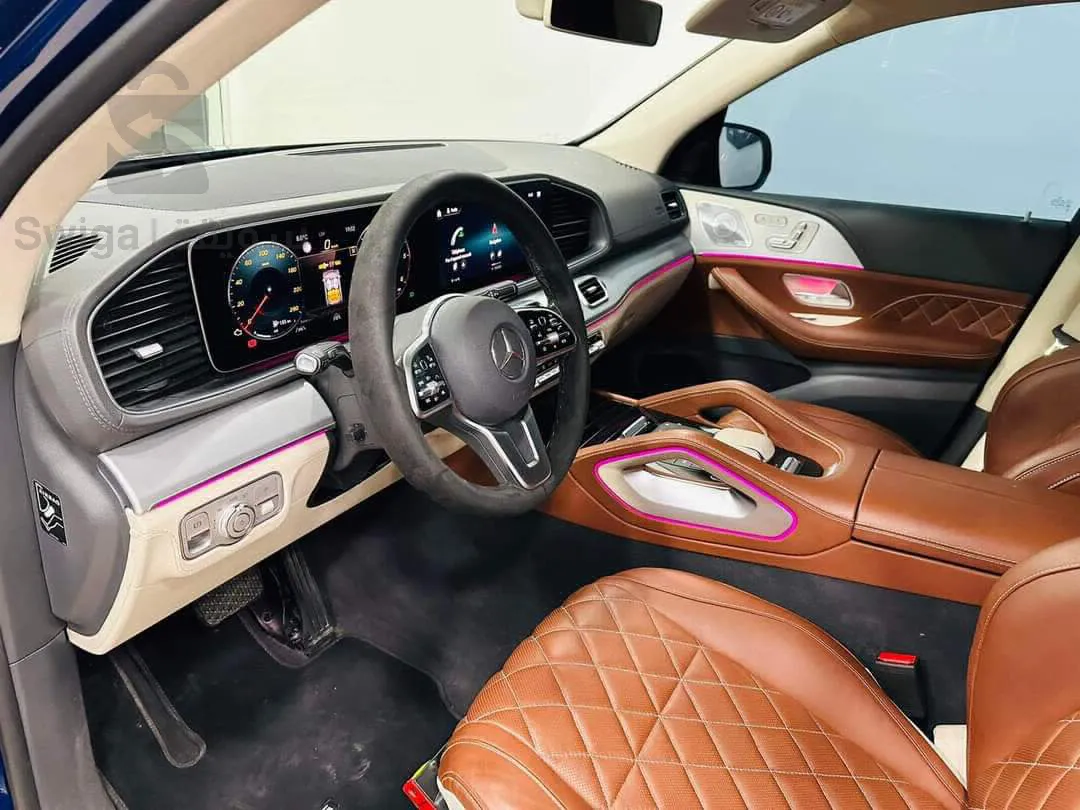 MÉRCEDES          GLE