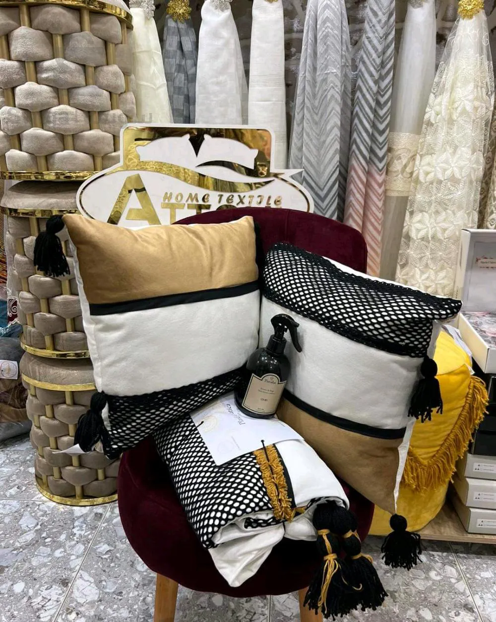 وسائد للديكور