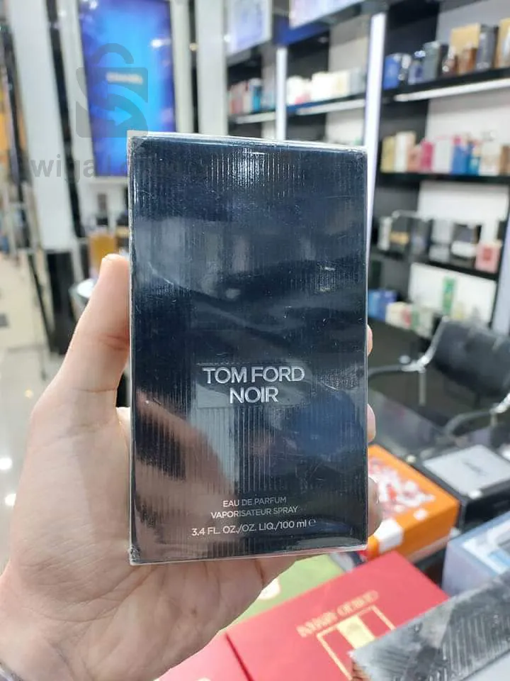 perfume tom ford black