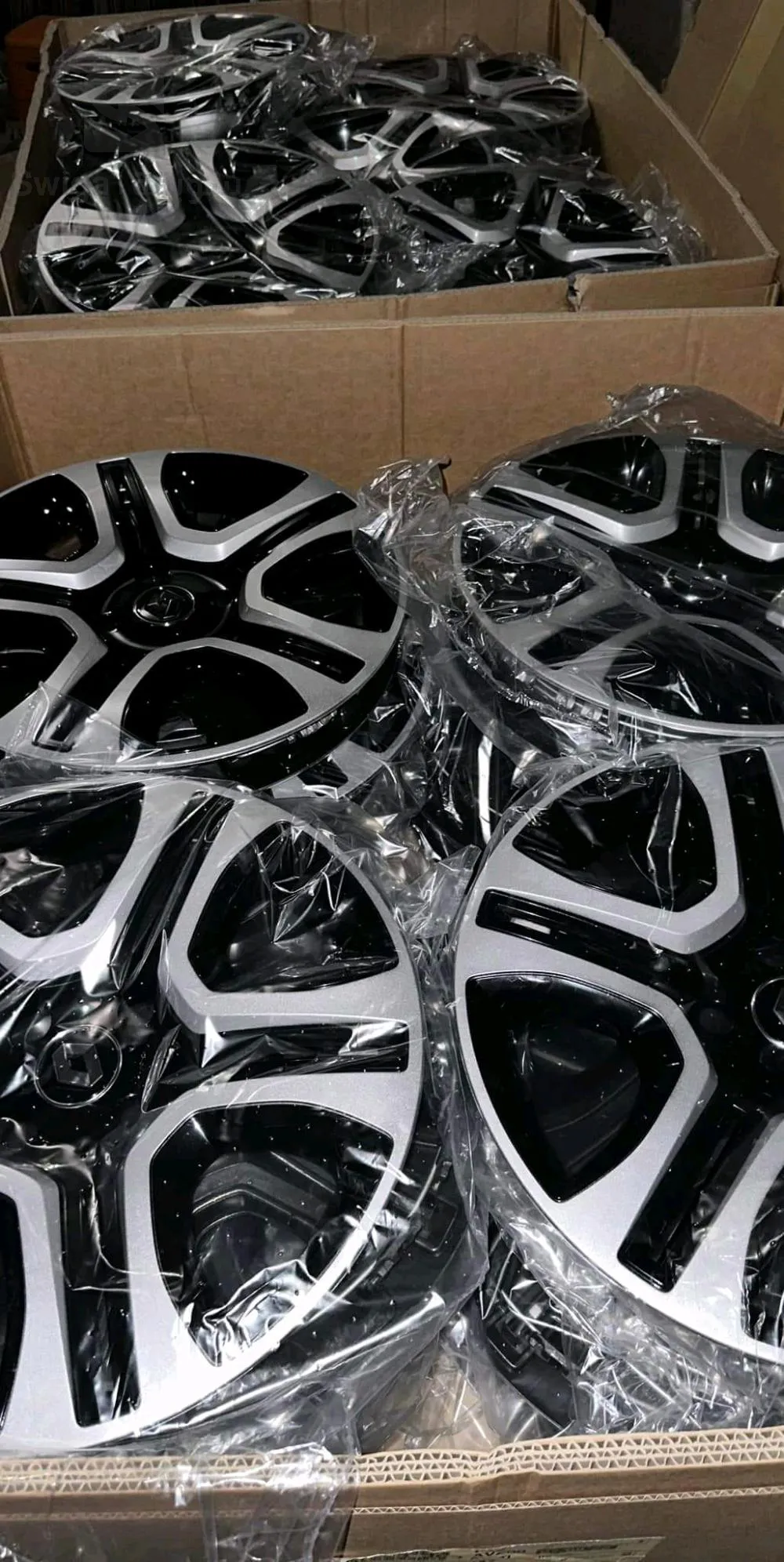 ENJOLIVEUR RENAULT R16 ORIGINE