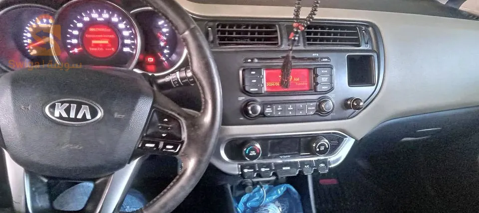 Kia rio 4 2013