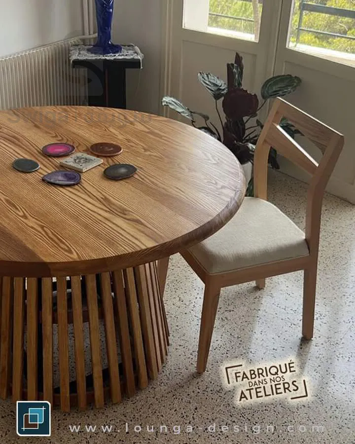 طاولة عالية الجودة