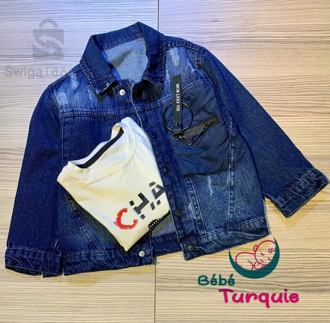 ملابس أطفال