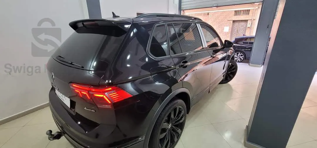 TIGUAN RLINE 2.0 TDI 200CH ,,BLACK BLACK