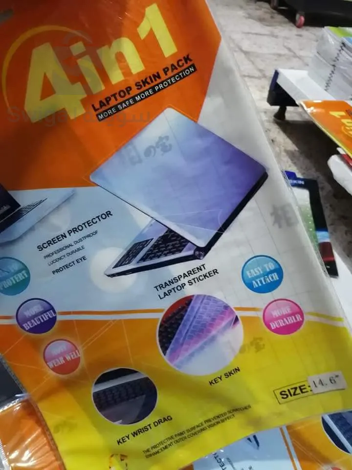 غلاف كومبيوتر محمول شفاف