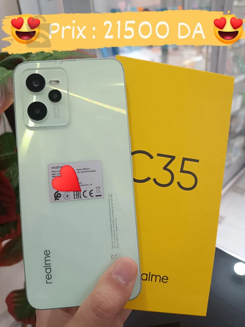 realme C35