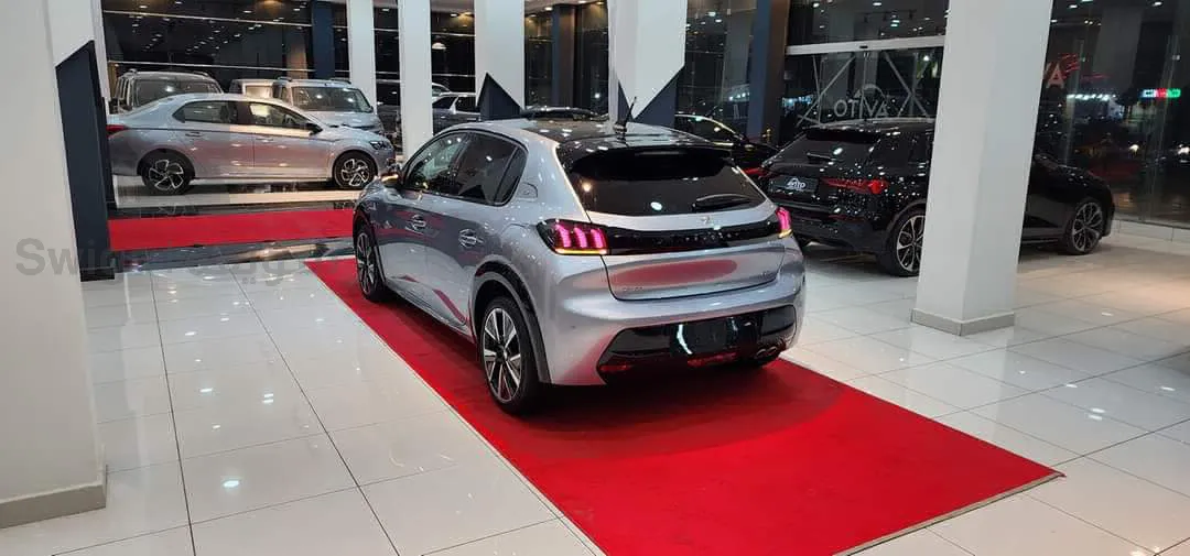 Peugeot 208 2023 GT