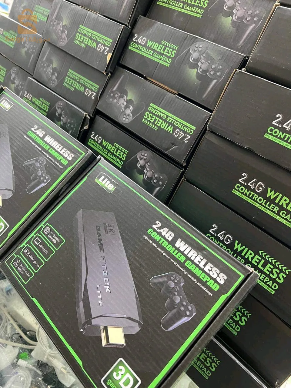 2.4G wireless controller gamepad