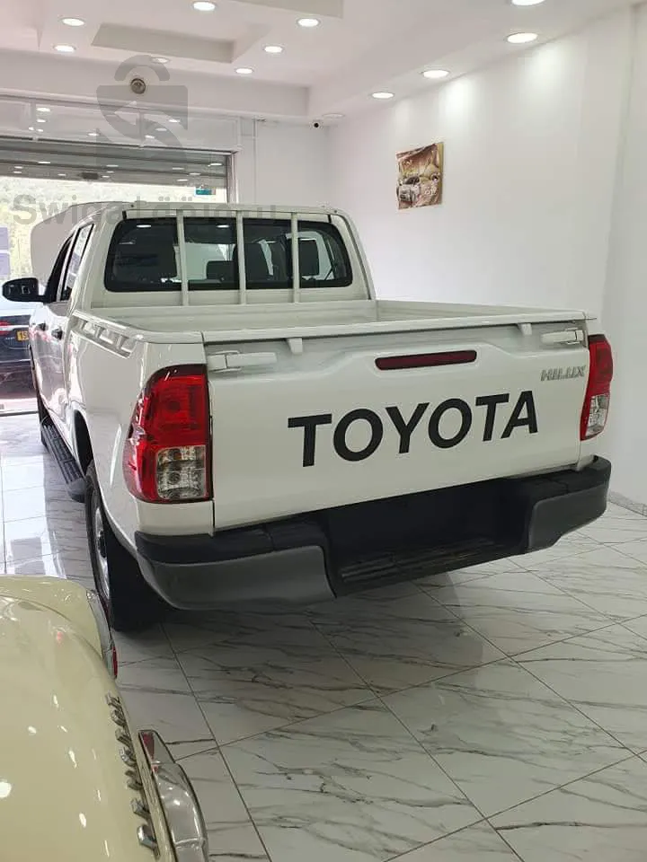 TOYOTA DOUBEL CABINE