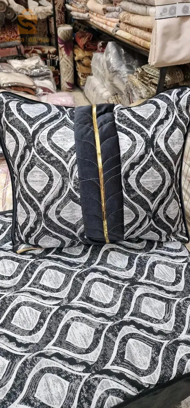أغطية وزرابي
