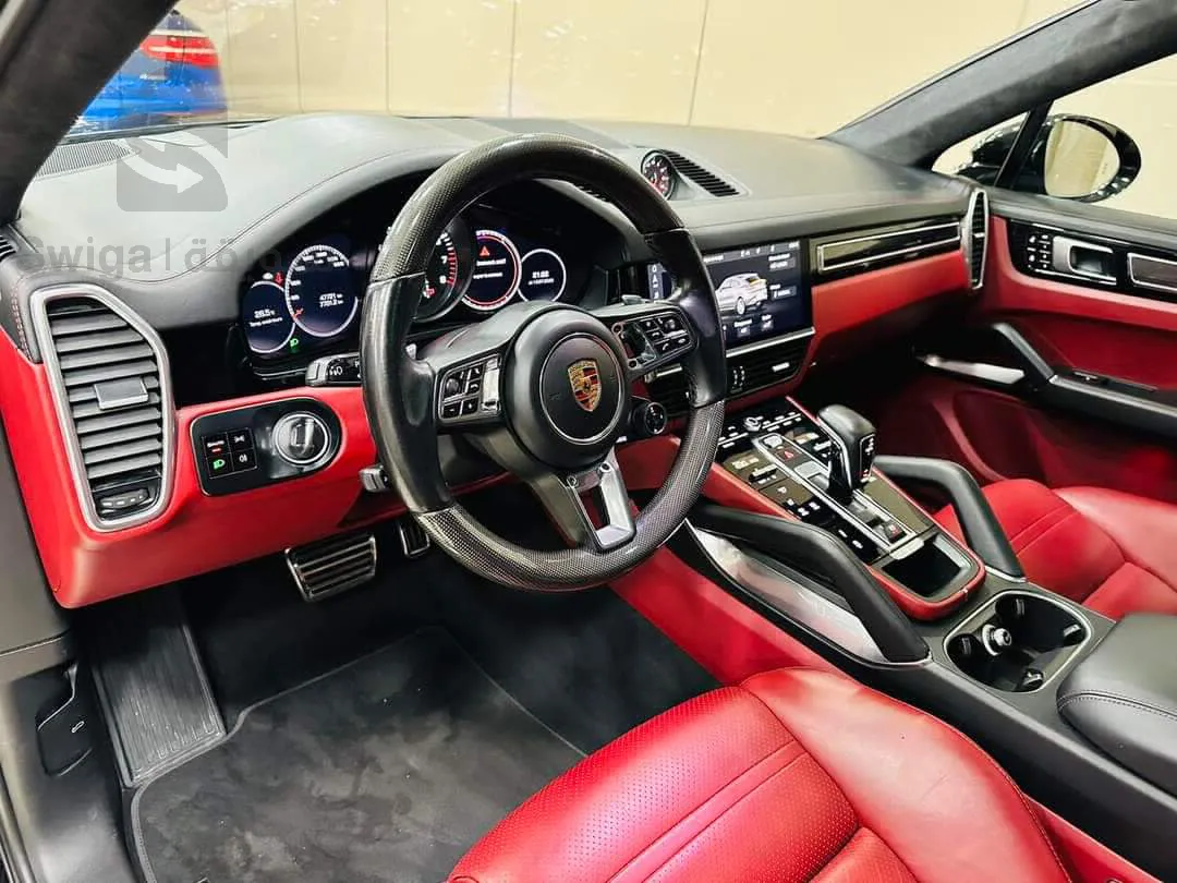 PORSCHE         CAYENNE